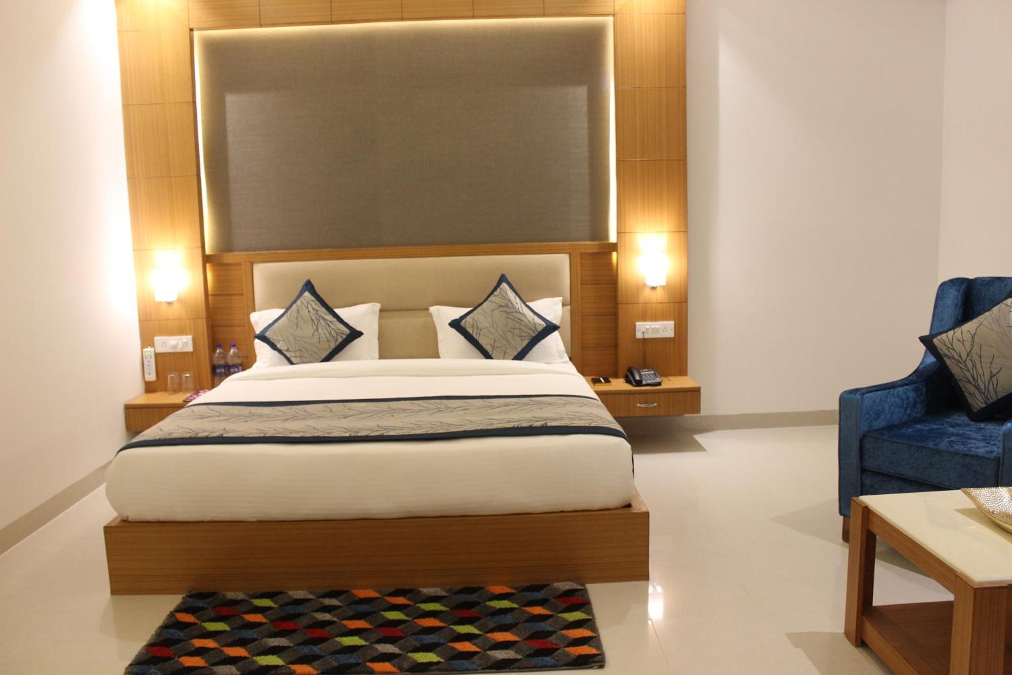 Hotel Transit International- Aerocity Delhi Airport Yeni Delhi Dış mekan fotoğraf