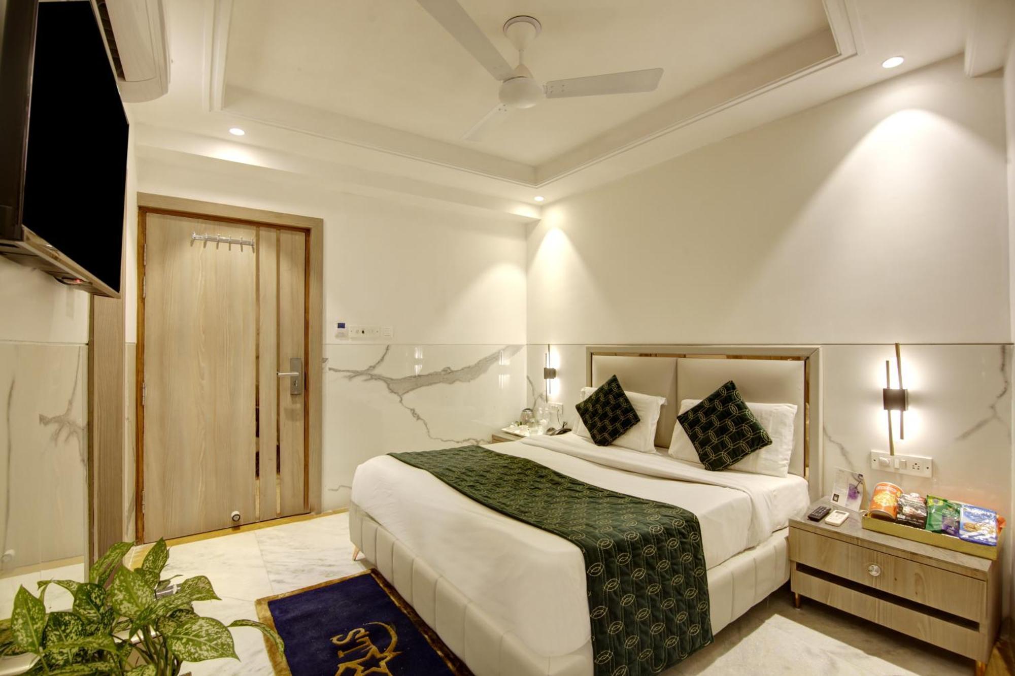 Hotel Transit International- Aerocity Delhi Airport Yeni Delhi Dış mekan fotoğraf