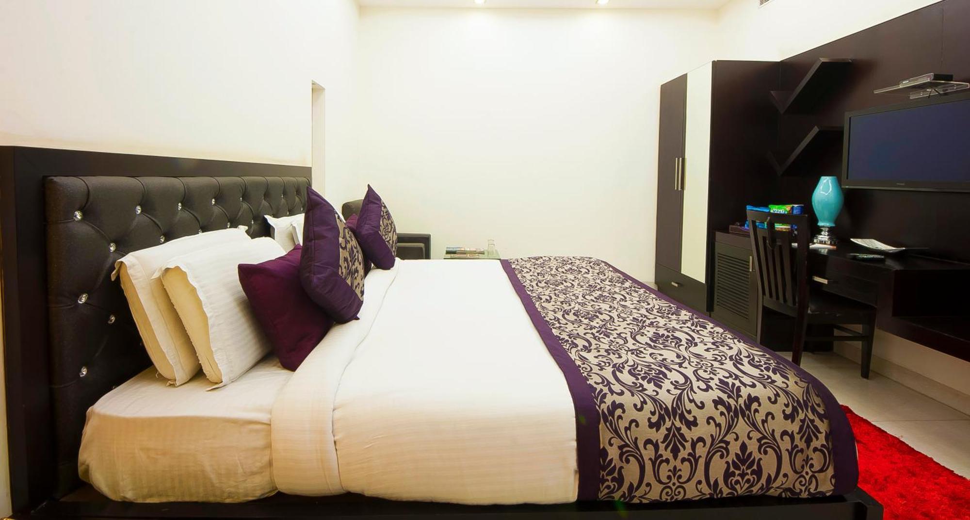 Hotel Transit International- Aerocity Delhi Airport Yeni Delhi Dış mekan fotoğraf