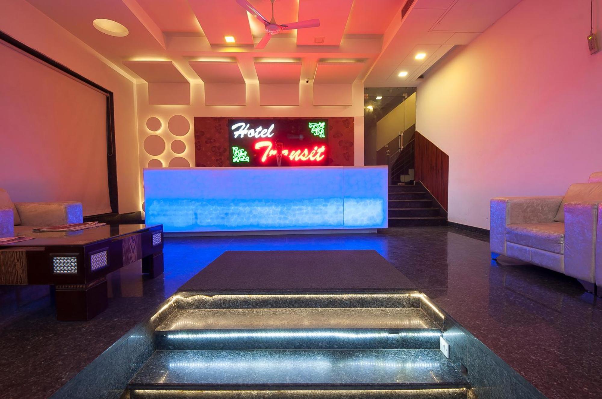 Hotel Transit International- Aerocity Delhi Airport Yeni Delhi Dış mekan fotoğraf